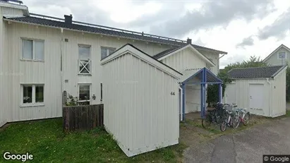 Lägenheter att hyra i Västervik - Bild från Google Street View Lägenheter att hyra i Västervik - Bild från Google Street View
