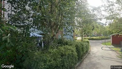 Lägenheter att hyra i Håbo - Bild från Google Street View Lägenheter att hyra i Håbo - Bild från Google Street View