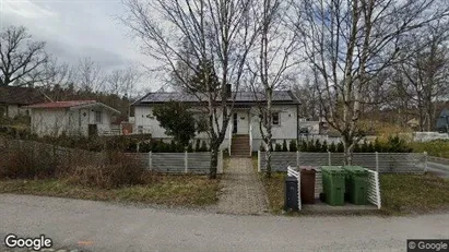 Rum att hyra i Huddinge - Bild från Google Street View Rum att hyra i Huddinge - Bild från Google Street View