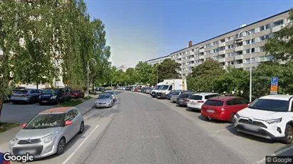 Lägenheter att hyra i Täby - Bild från Google Street View Lägenheter att hyra i Täby - Bild från Google Street View