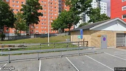 Lägenheter att hyra i Huddinge - Bild från Google Street View