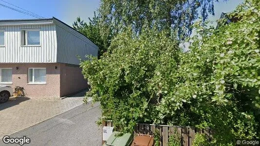 Lägenheter att hyra i Huddinge - Bild från Google Street View
