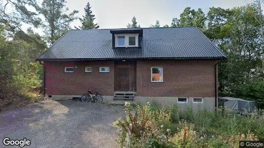 Lägenheter att hyra i Huddinge - Bild från Google Street View