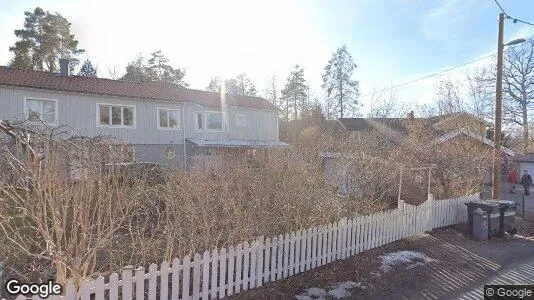 Lägenheter att hyra i Huddinge - Bild från Google Street View