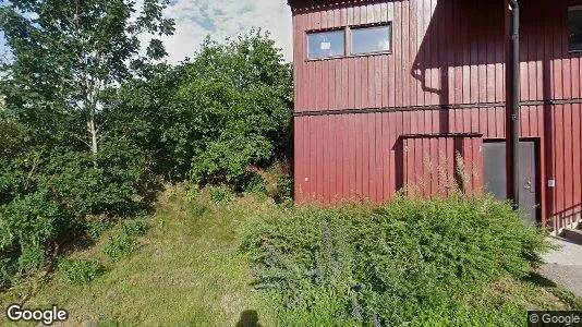Lägenheter att hyra i Huddinge - Bild från Google Street View