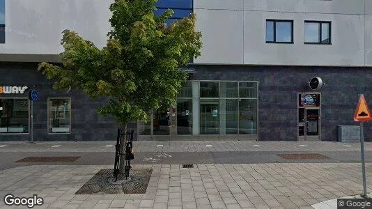 Lägenheter att hyra i Huddinge - Bild från Google Street View