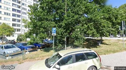 Lägenheter att hyra i Huddinge - Bild från Google Street View