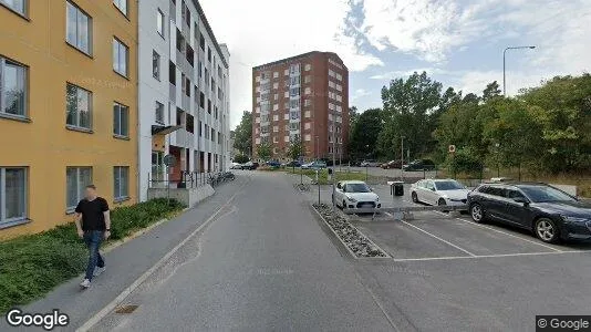 Lägenheter att hyra i Huddinge - Bild från Google Street View
