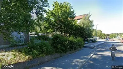 Lägenheter att hyra i Huddinge - Bild från Google Street View
