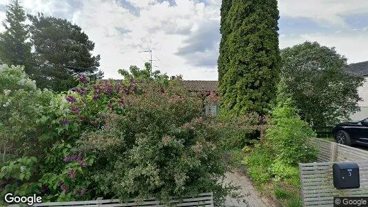 Lägenheter att hyra i Huddinge - Bild från Google Street View