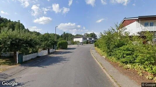 Lägenheter att hyra i Huddinge - Bild från Google Street View