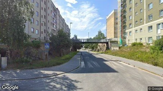 Lägenheter att hyra i Huddinge - Bild från Google Street View