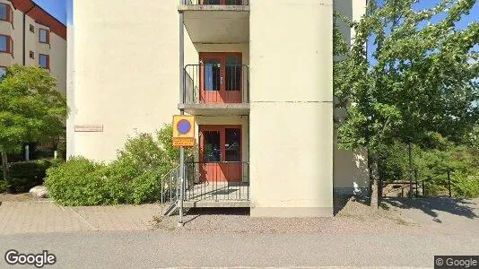 Lägenheter att hyra i Huddinge - Bild från Google Street View