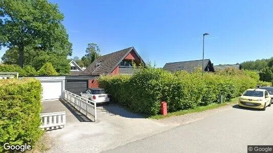 Lägenheter att hyra i Huddinge - Bild från Google Street View