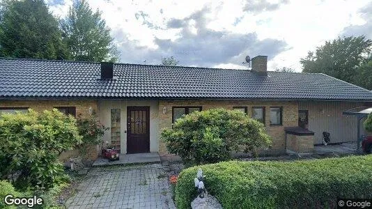 Lägenheter att hyra i Huddinge - Bild från Google Street View