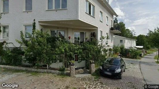 Lägenheter att hyra i Huddinge - Bild från Google Street View