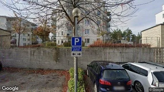 Lägenheter att hyra i Huddinge - Bild från Google Street View