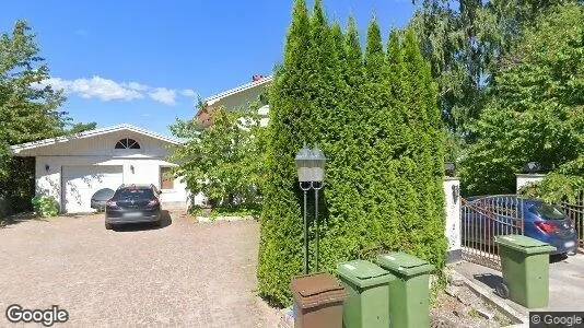 Lägenheter att hyra i Huddinge - Bild från Google Street View