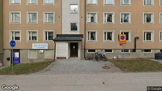 Lägenheter att hyra i Huddinge - Bild från Google Street View