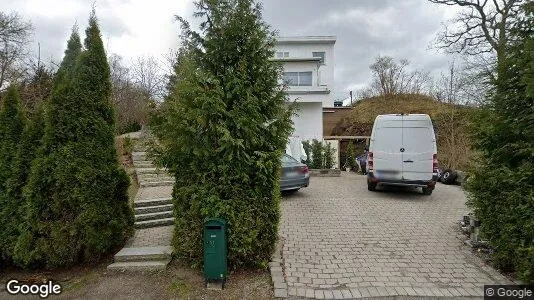 Lägenheter att hyra i Huddinge - Bild från Google Street View