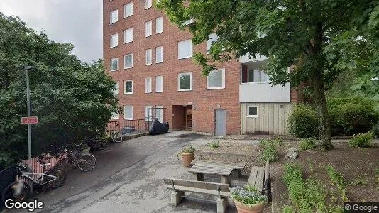 Lägenheter att hyra i Huddinge - Bild från Google Street View