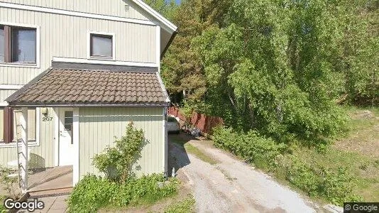 Lägenheter att hyra i Haninge - Bild från Google Street View