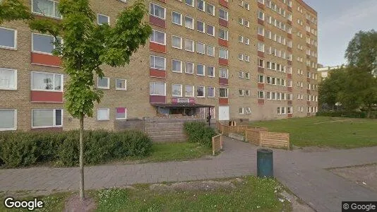 Lägenheter att hyra i Rosengård - Bild från Google Street View