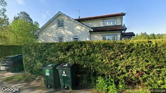 Lägenheter att hyra i Huddinge - Bild från Google Street View