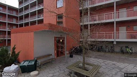 Lägenheter att hyra i Huddinge - Bild från Google Street View