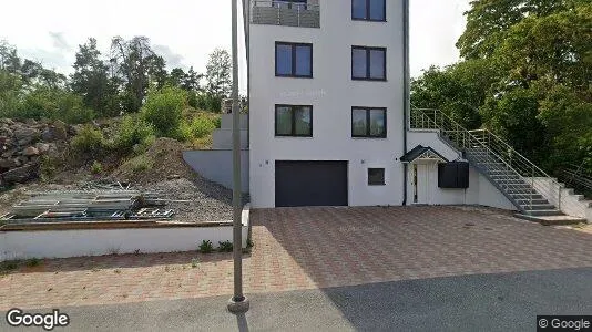 Lägenheter att hyra i Huddinge - Bild från Google Street View