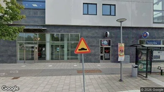 Lägenheter att hyra i Huddinge - Bild från Google Street View