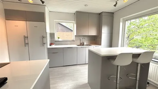 Hus i Tyresö - foto 3