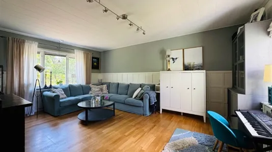 Hus i Huddinge - foto 1
