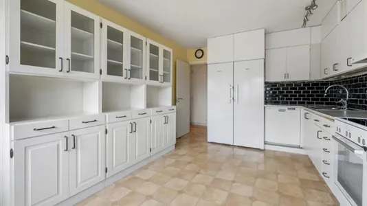 Lägenheter i Solna - foto 4