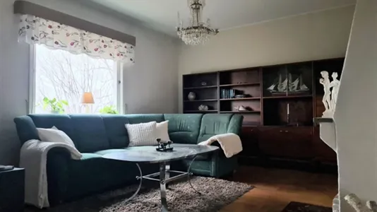 Hus i Tyresö - foto 1