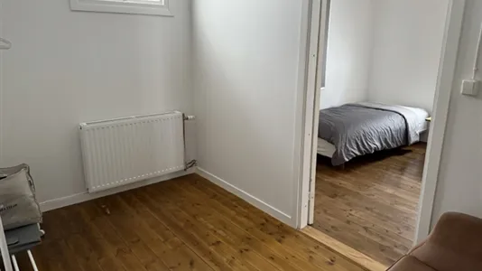 Hus i Botkyrka - foto 3