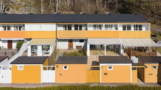 Hus i Angered - foto 1
