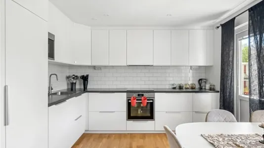 Hus i Botkyrka - foto 4