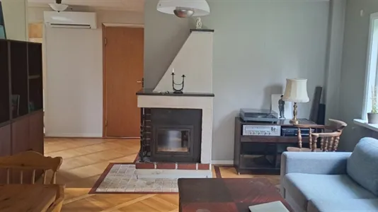 Hus i Botkyrka - foto 3