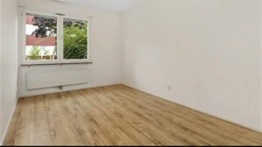 Lägenheter i Botkyrka - foto 3