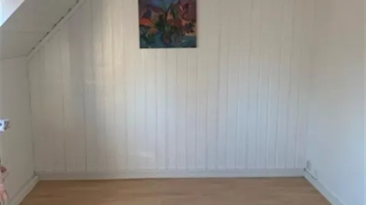 Hus i Botkyrka - foto 8