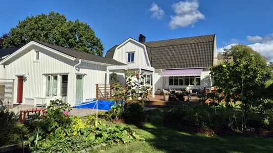 Hus i Alingsås - foto 1