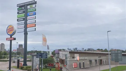 Walk to Volvo/Chalmers!