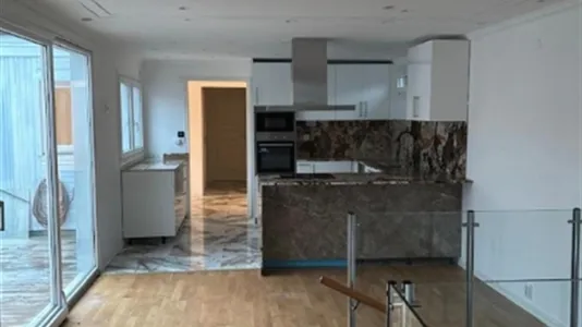 Hus i Nacka - foto 1