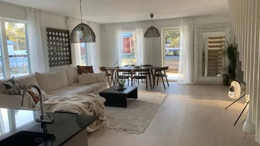 Hus i Huddinge - foto 1