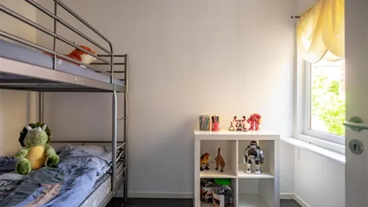Hus i Upplands Väsby - foto 11