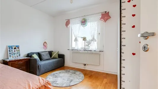 Lägenheter i Botkyrka - foto 14