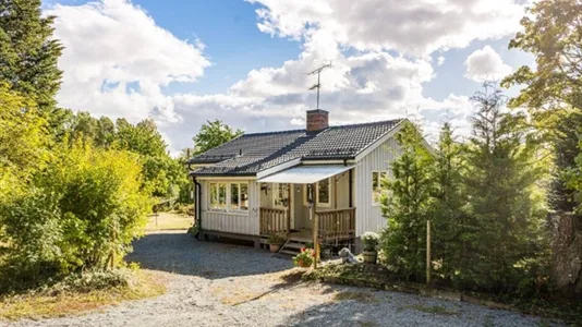 Hus i Enköping - foto 1