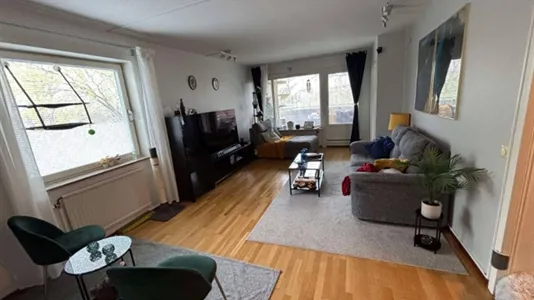 Lägenheter i Solna - foto 1