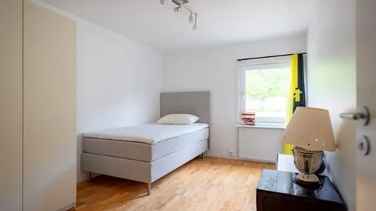 Hus i Upplands Väsby - foto 5